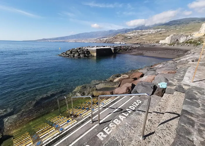 Home2book Comfy With Ocean Views * Радазул