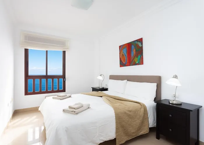 Home2book Comfy With Ocean Views Апартаменты