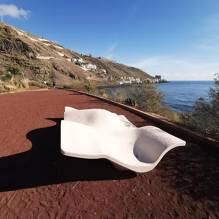 Home2book Comfy With Ocean Views アパート