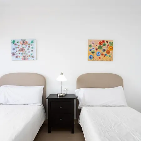 Home2book Comfy With Ocean Views Daire