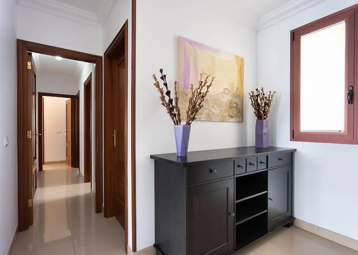 Daire Home2book Comfy With Ocean Views *