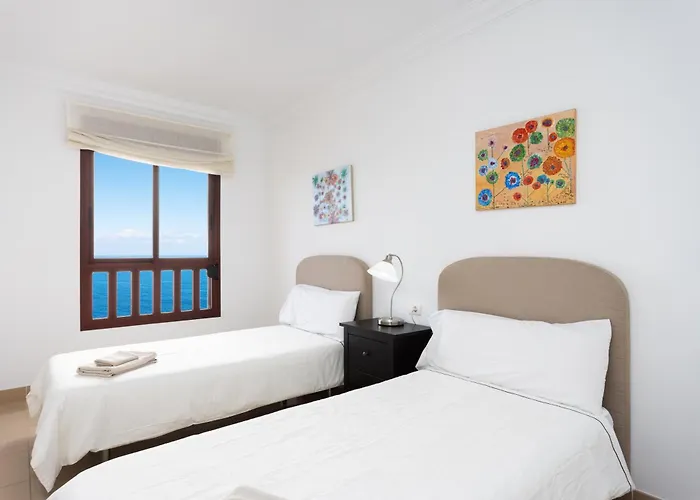 Home2book Comfy With Ocean Views *